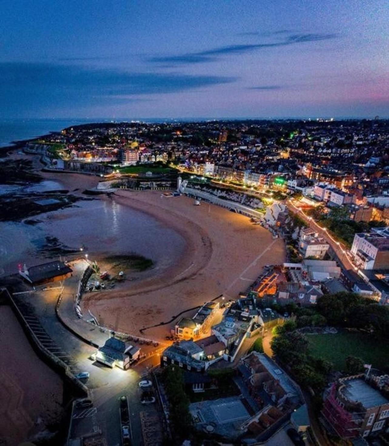 Luxury Ocean & North Foreland Golf View By Adliv Broadstairs Esterno foto